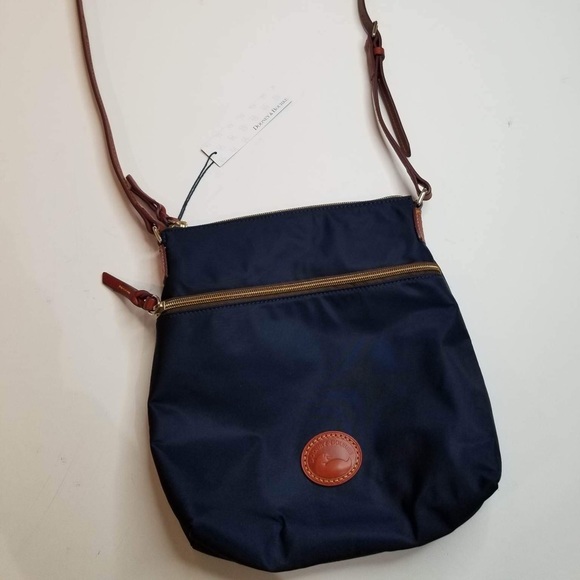 Dooney & Bourke Handbags - Dooney & Bourke crossbody NWT